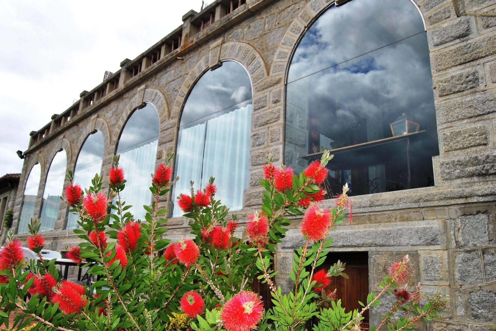 Posada Real Restaurante El Linar Del Zaire 부르고혼도 외부 사진